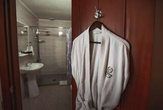 Отель Park Hotel Orleu Шымкент Двухместный номер Делюкс с 1 кроватью или 2 отдельными кроватями-4
