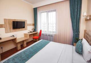 Отель Park Hotel Orleu Шымкент Стандартный двухместный номер с 1 кроватью или 2 отдельными кроватями-5